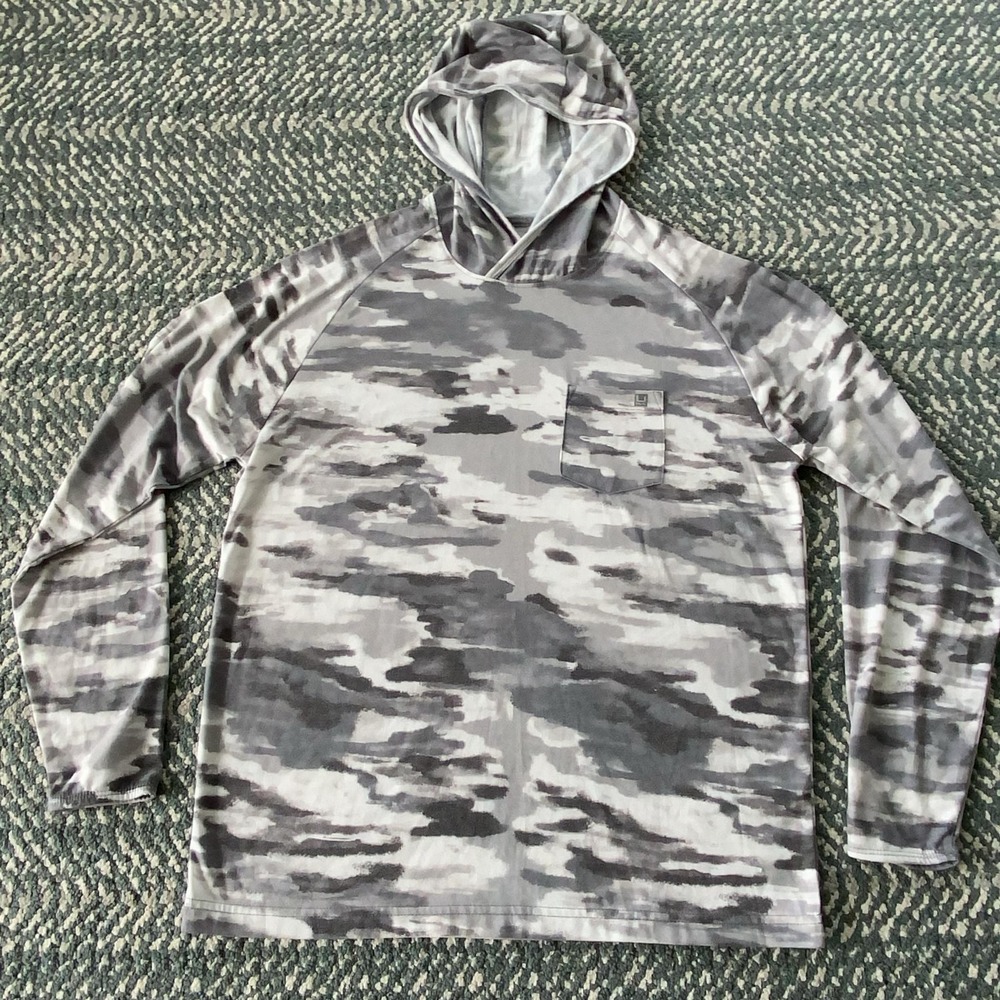 Huk Hoodie Mens Medium Gray Camo Shirt Long Sleeve Hooded Performance Fishing